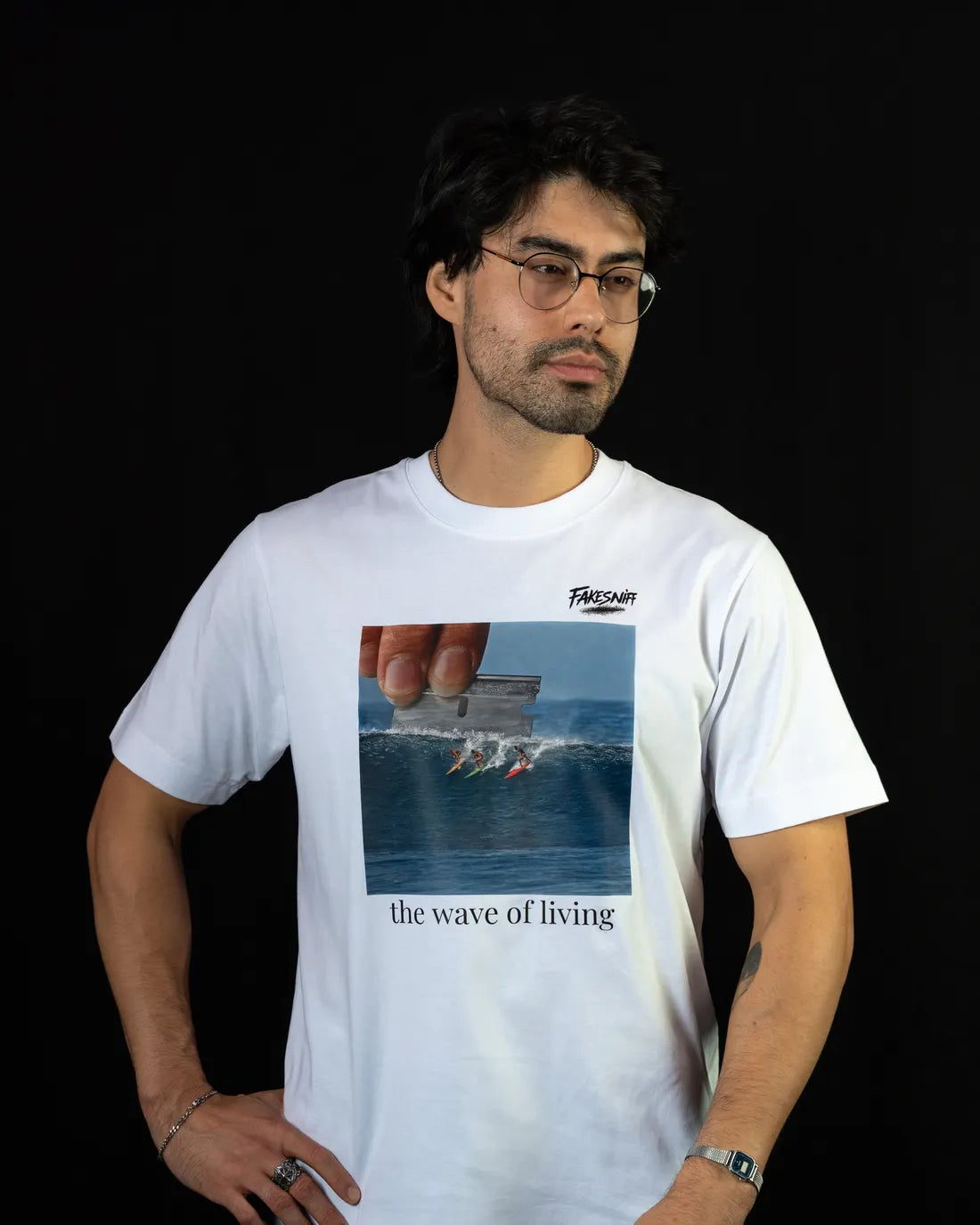 THE WAVE OF LIVING, gedragen, voorkant