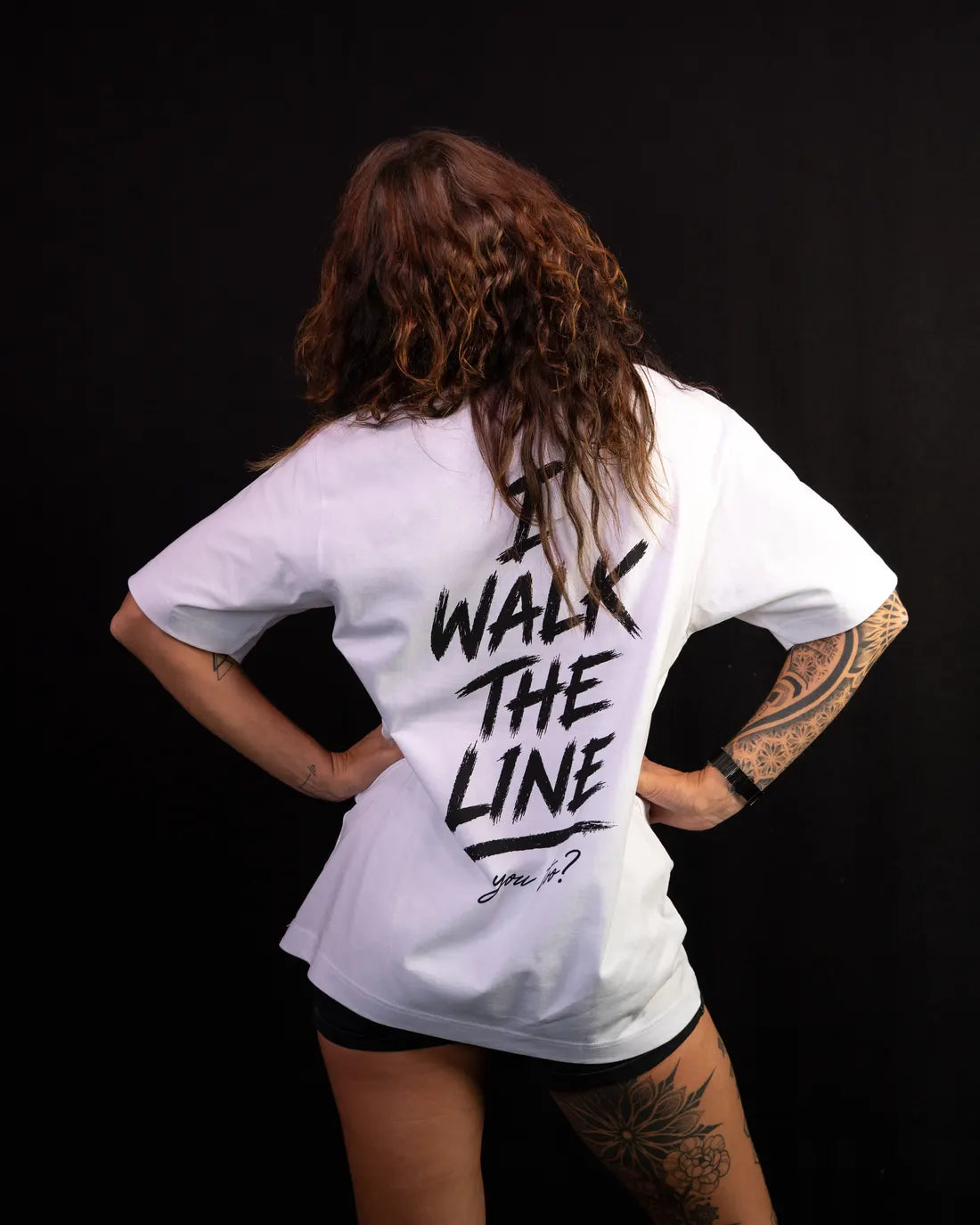 I WALK THE LINE, gedragen, achterkant